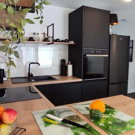 Garden House 2 *